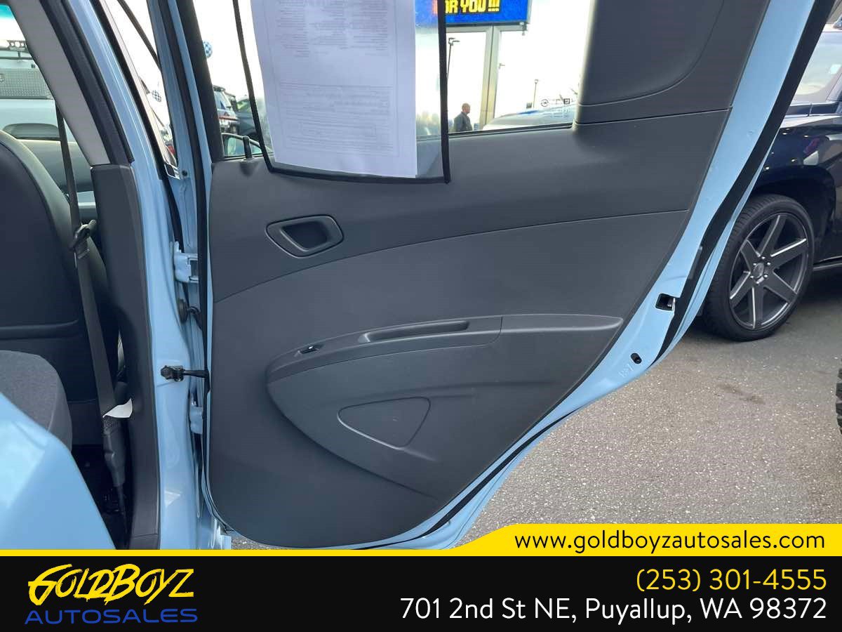 Used 2015 Chevrolet Spark LT image 22