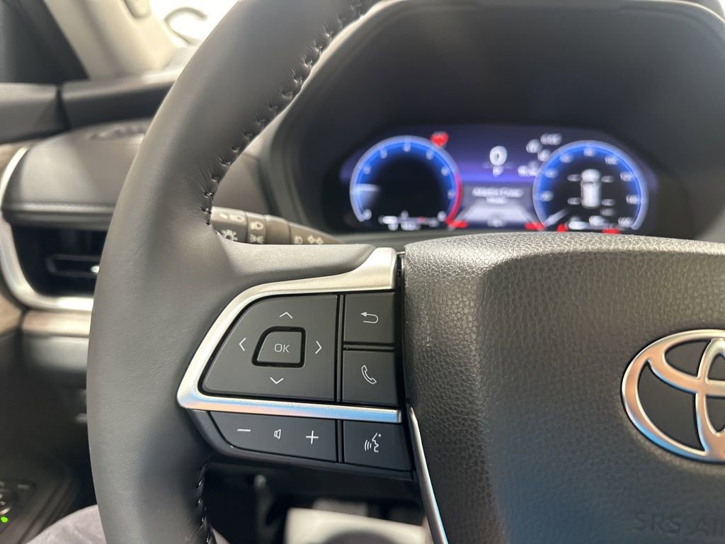 Used 2026 Toyota Grand Highlander Limited image 22