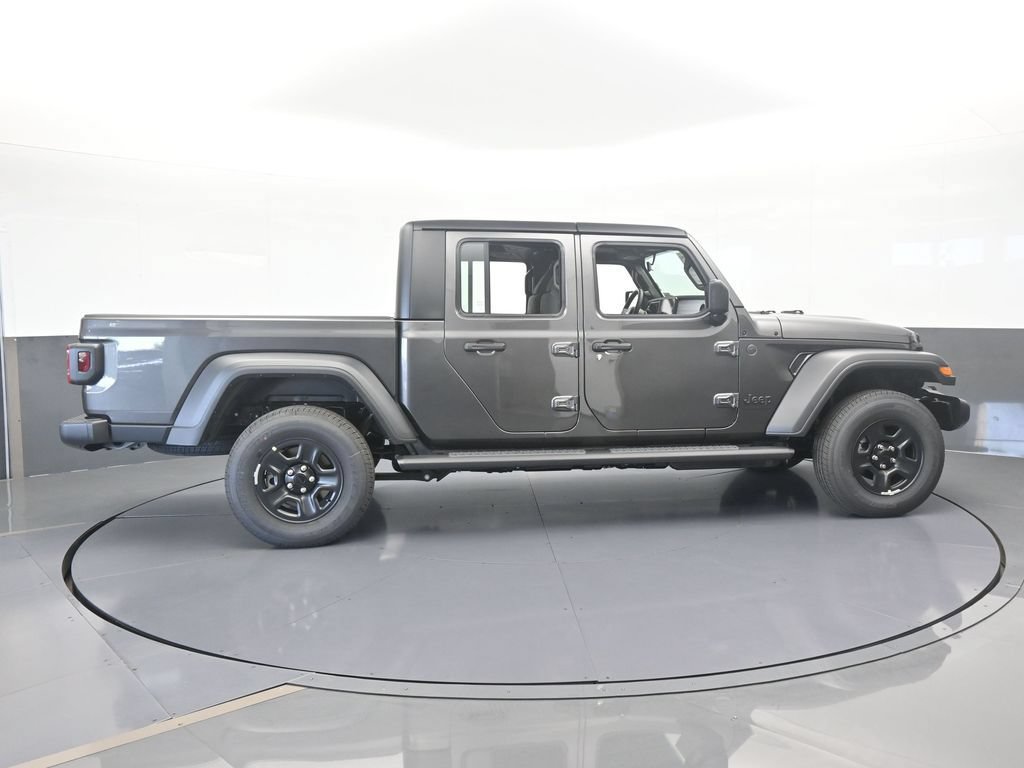 New 2026 Jeep Gladiator Sport AWD/4WD image 7