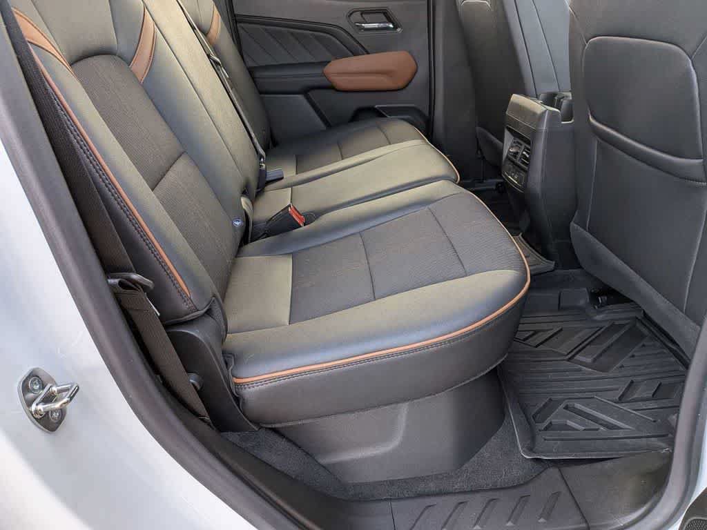 Used 2023 GMC Canyon AT4 AWD/4WD image 18
