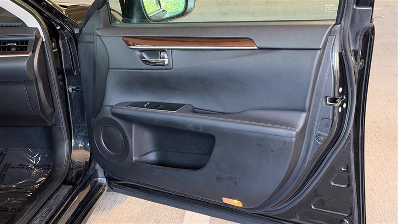 Used 2018 Lexus ES 350 w/ Navigation System Package FWD image 33