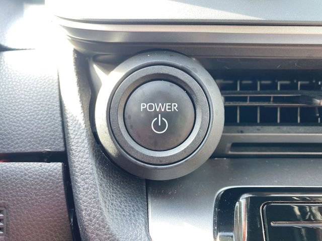 Used 2024 Toyota Prius LE FWD image 16