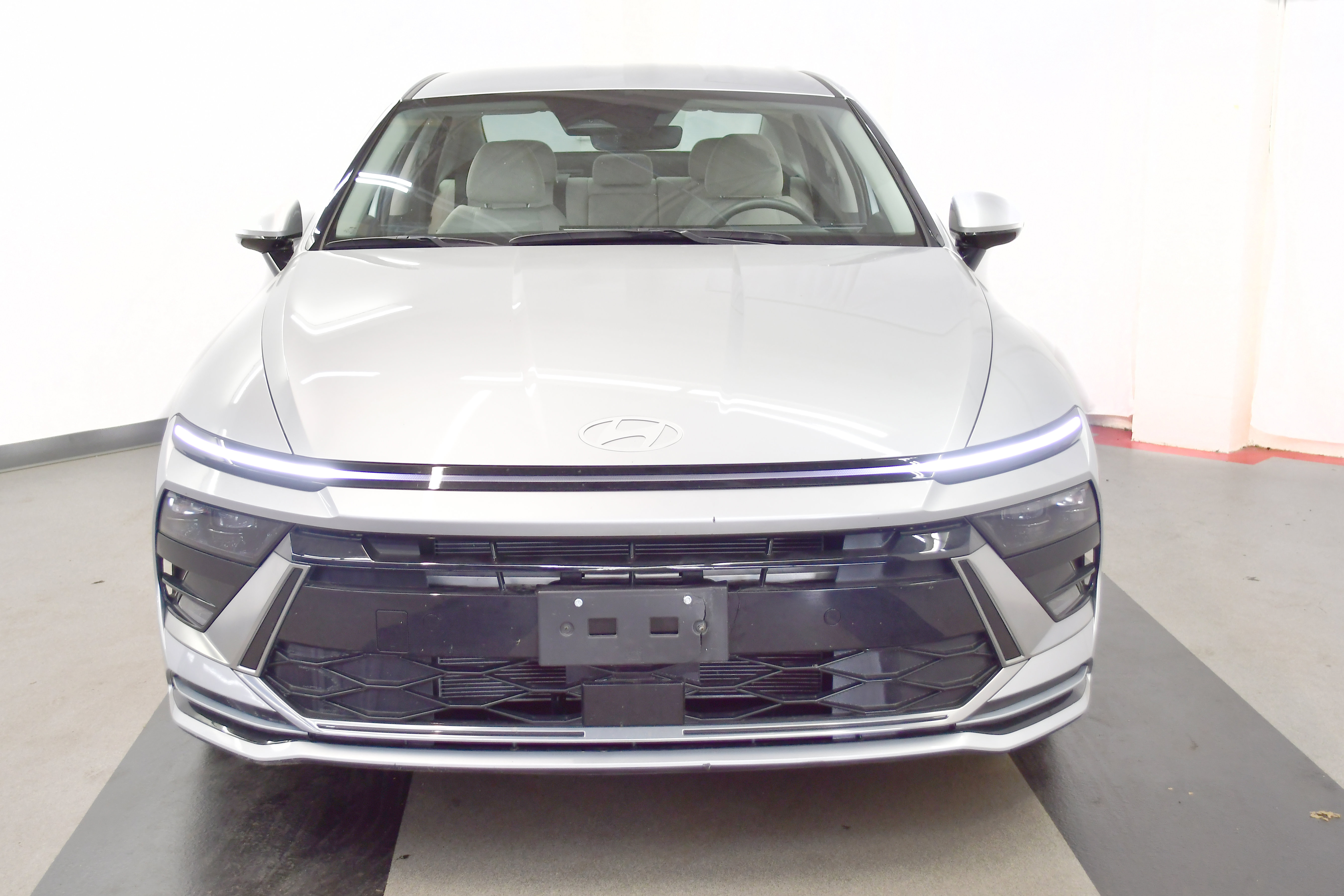 Used 2025 Hyundai Sonata SEL FWD image 3