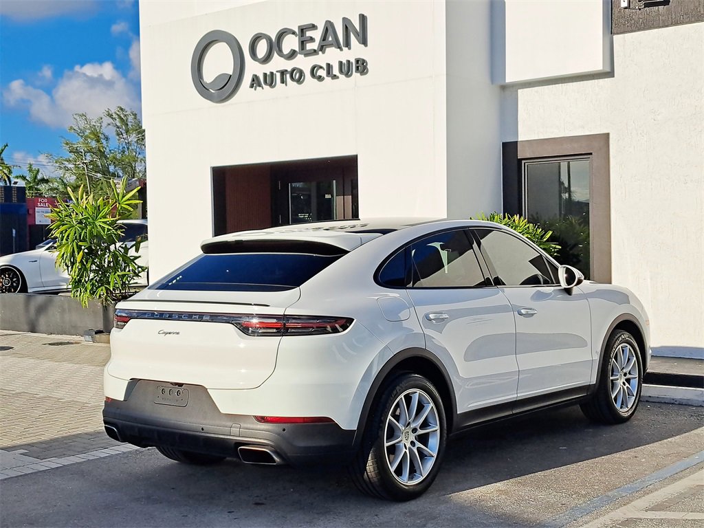 Used 2023 Porsche Cayenne Coupe image 4