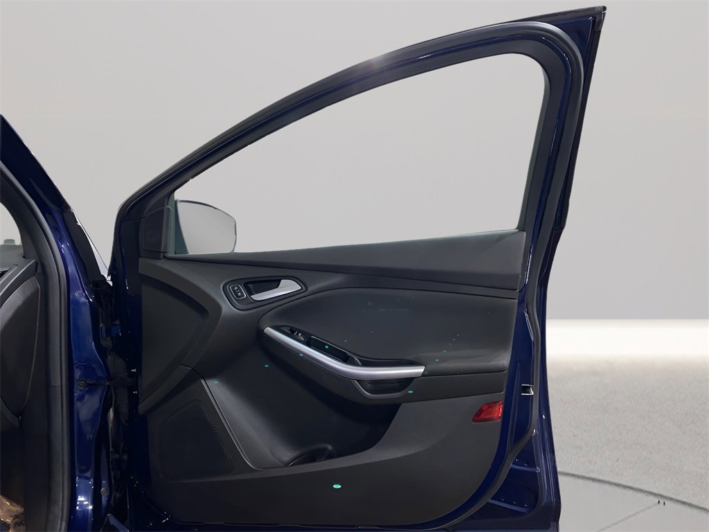 Used 2016 Ford Focus ST image 11