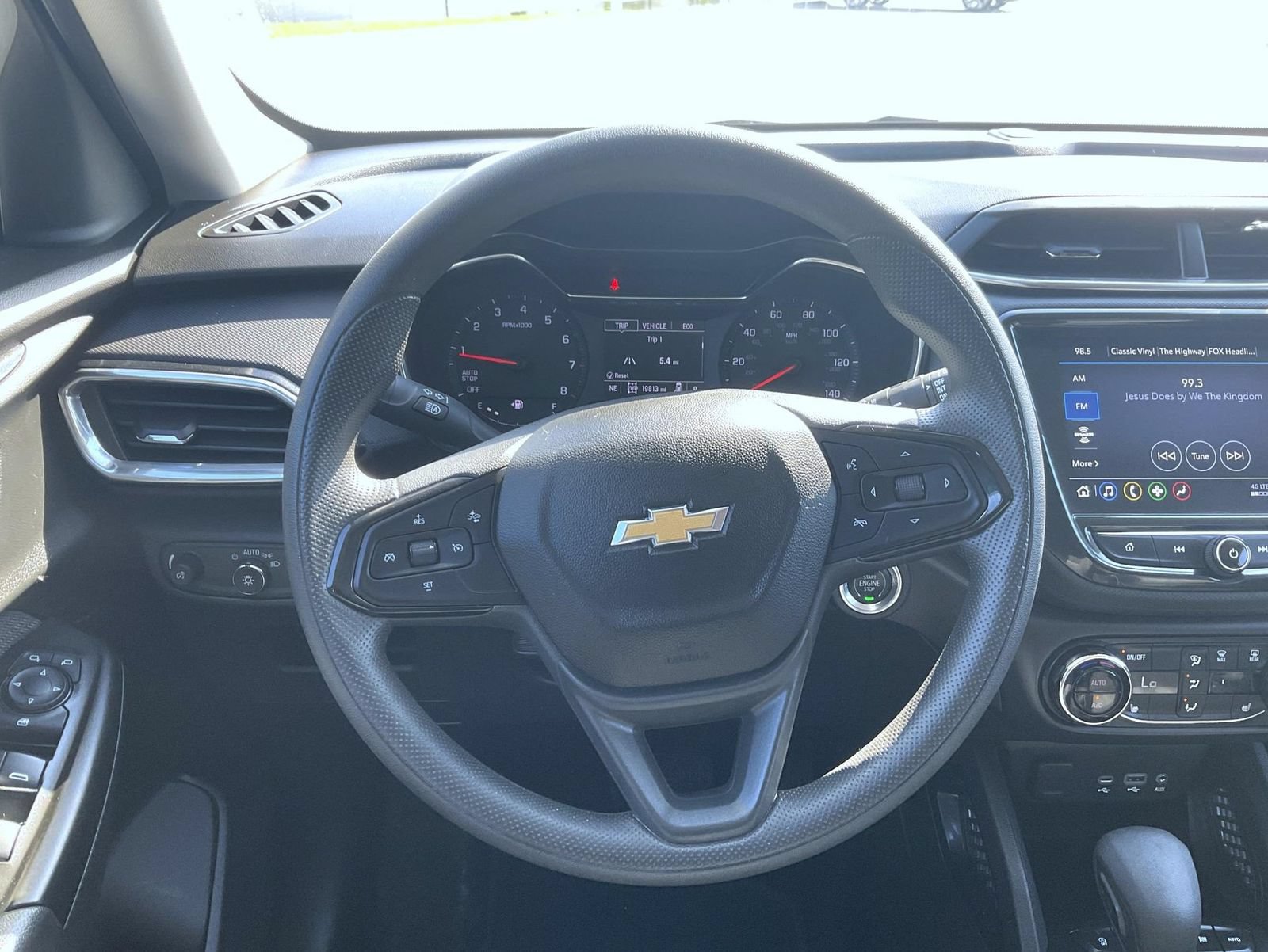 Used 2023 Chevrolet TrailBlazer LT w/ Convenience Package AWD/4WD image 13
