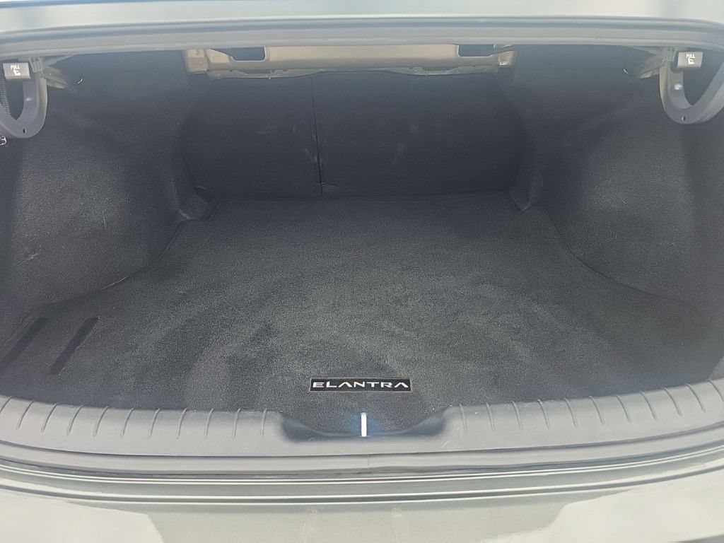 Certified 2024 Hyundai Elantra SEL w/ Convenience Package FWD image 37