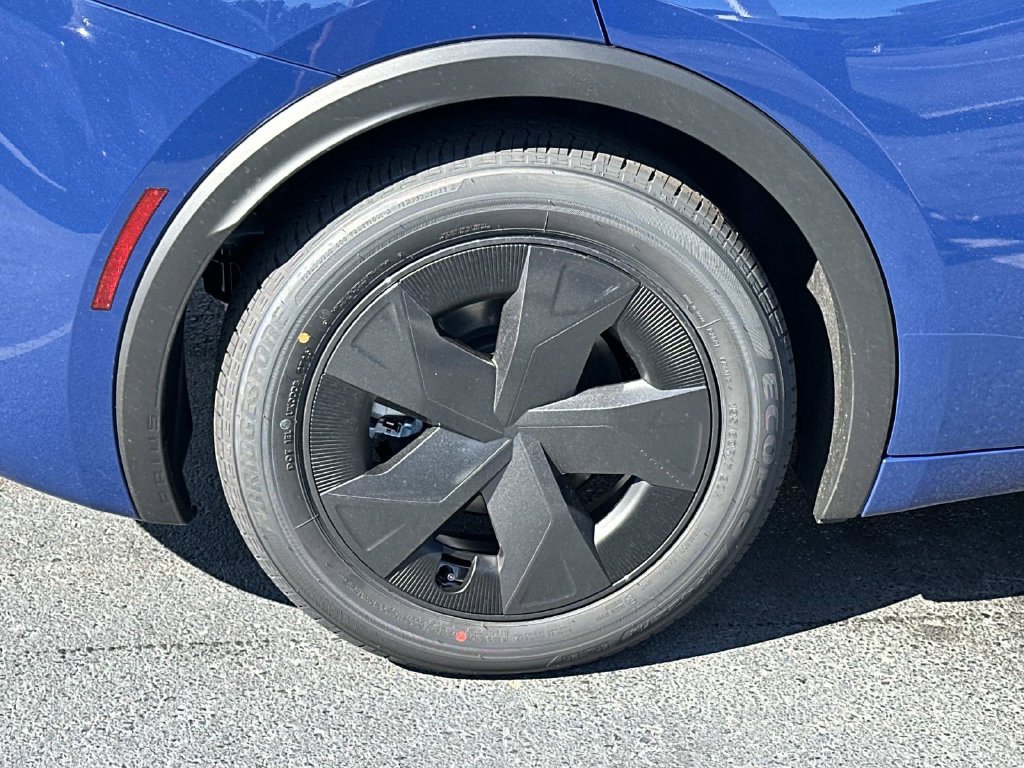 New 2027 Toyota Prius LE FWD image 10