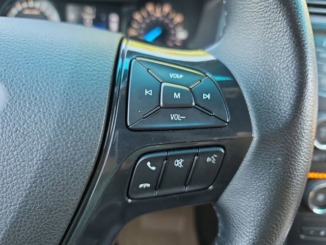 Used 2017 Ford Explorer XLT image 21