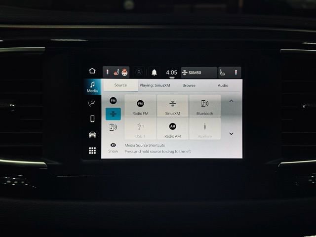 Used 2023 Chrysler Voyager LX image 35