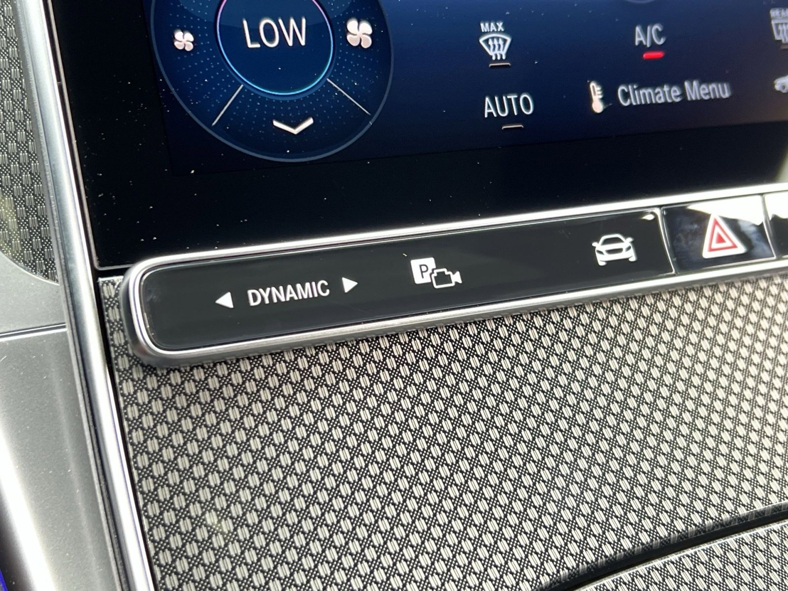 New 2026 Mercedes-Benz CLE 300 4MATIC Coupe image 32