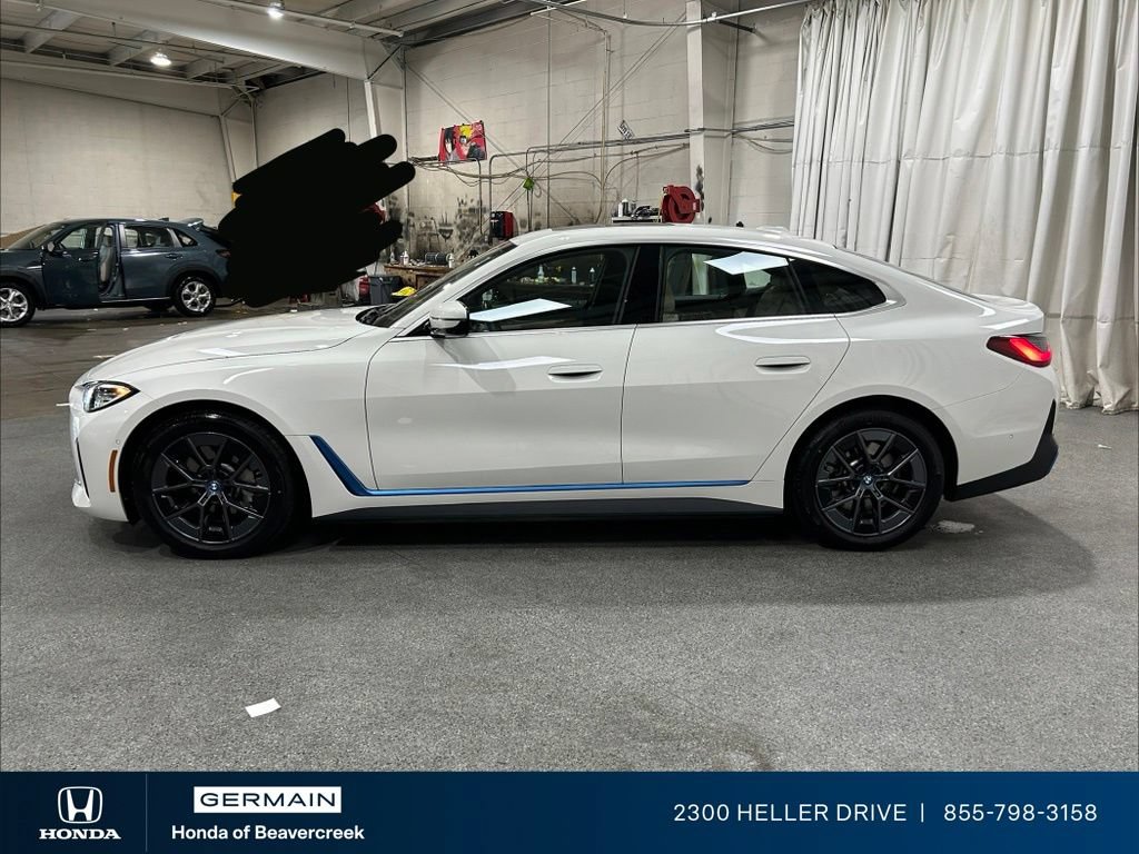 Used 2023 BMW i4 eDrive40 RWD image 5