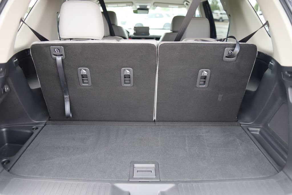 Used 2025 Honda Pilot EX-L image 7