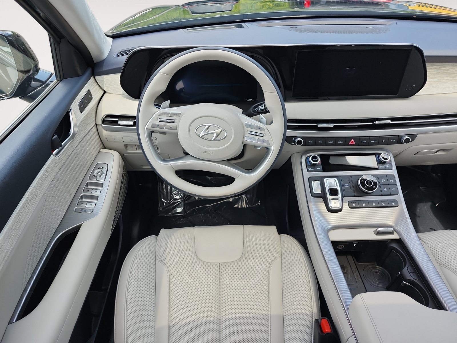 Used 2025 Hyundai Palisade Calligraphy AWD/4WD image 10