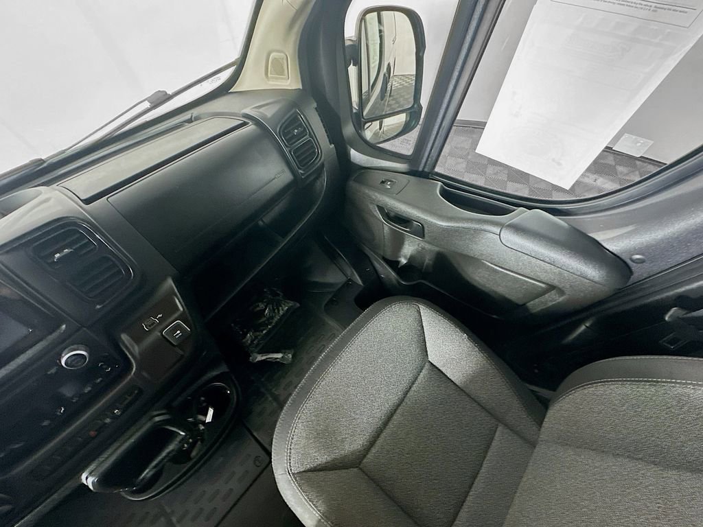Used 2023 RAM ProMaster 2500 image 11