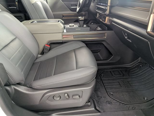 Used 2024 GMC Hummer EV 2X AWD/4WD image 31