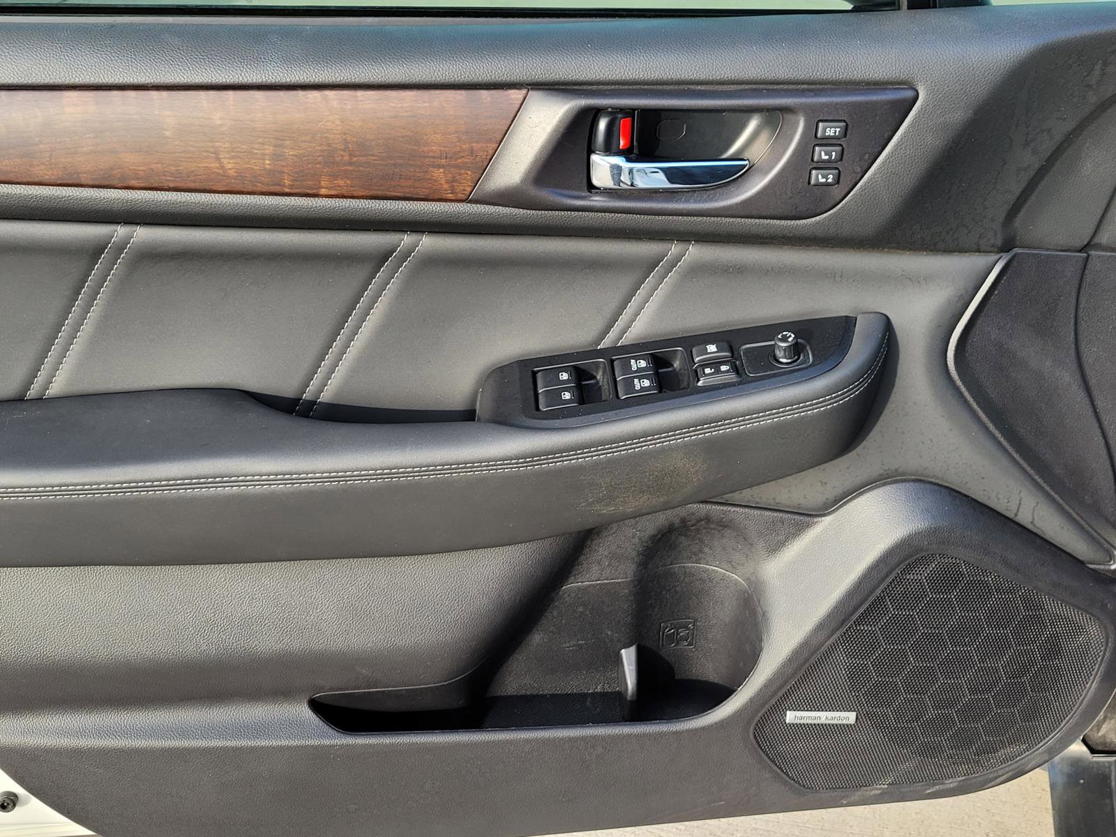 Used 2019 Subaru Outback 2.5i Limited w/ Popular Package #2 image 4