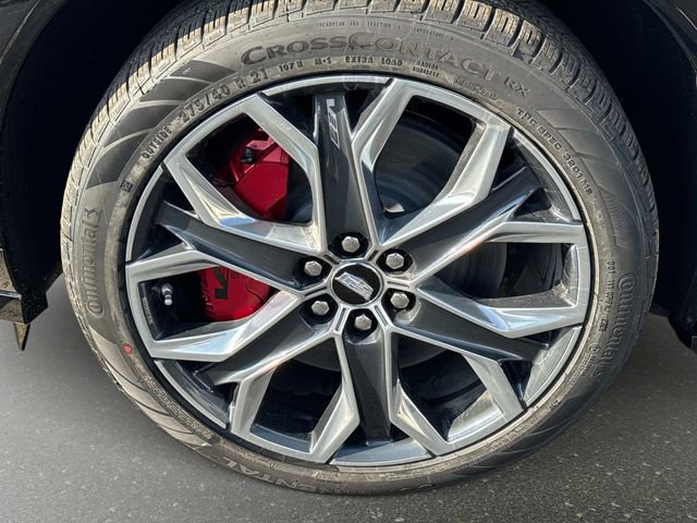 New 2026 Cadillac Optiq V image 9