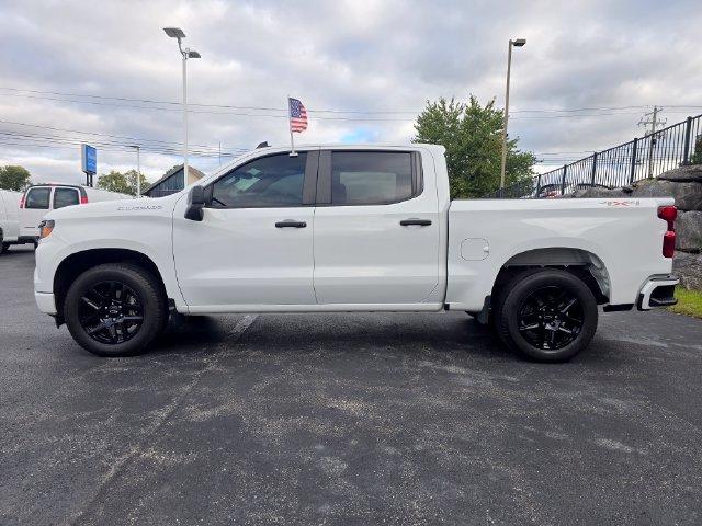 Used 2023 Chevrolet Silverado 1500 Custom AWD/4WD image 8