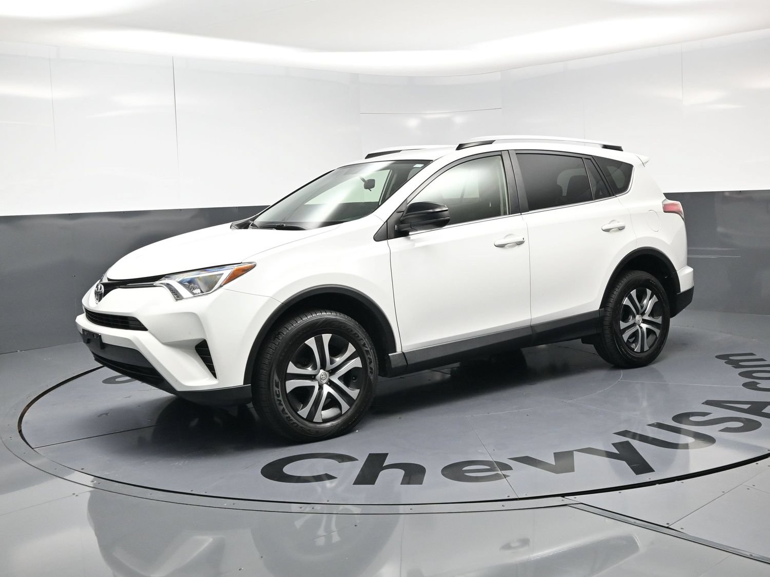 Used 2016 Toyota RAV4 LE AWD/4WD image 11