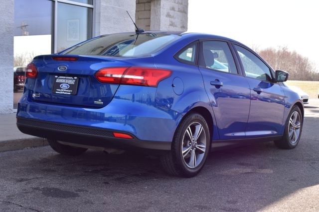 Used 2018 Ford Focus SE w/ SE Appearance Package image 13
