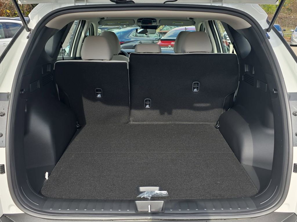 New 2026 Hyundai Tucson SE image 12