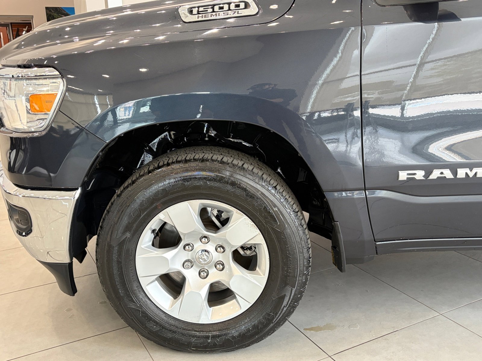 Used 2021 RAM 1500 Big Horn image 10