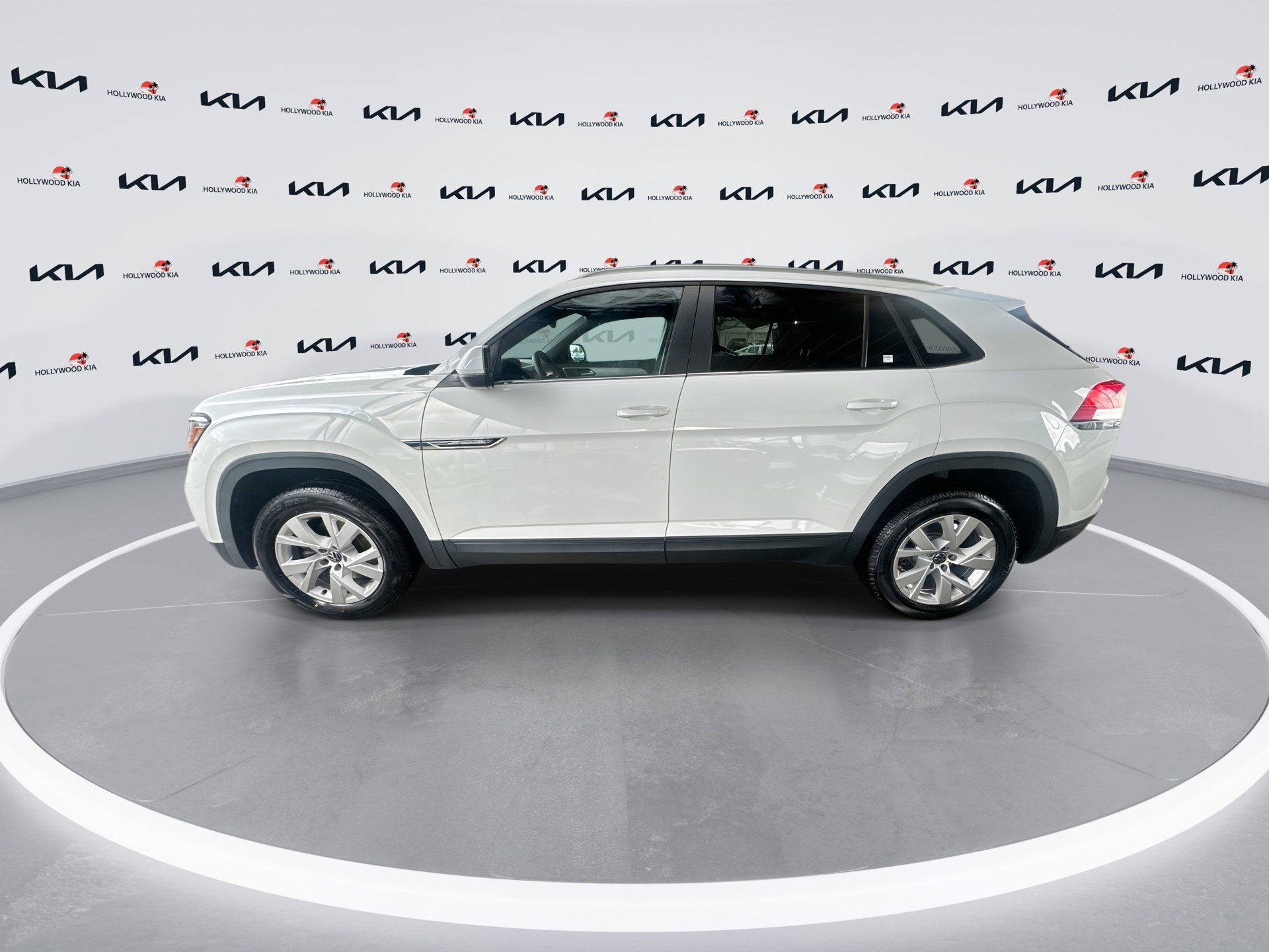 Used 2021 Volkswagen Atlas Cross Sport S image 5