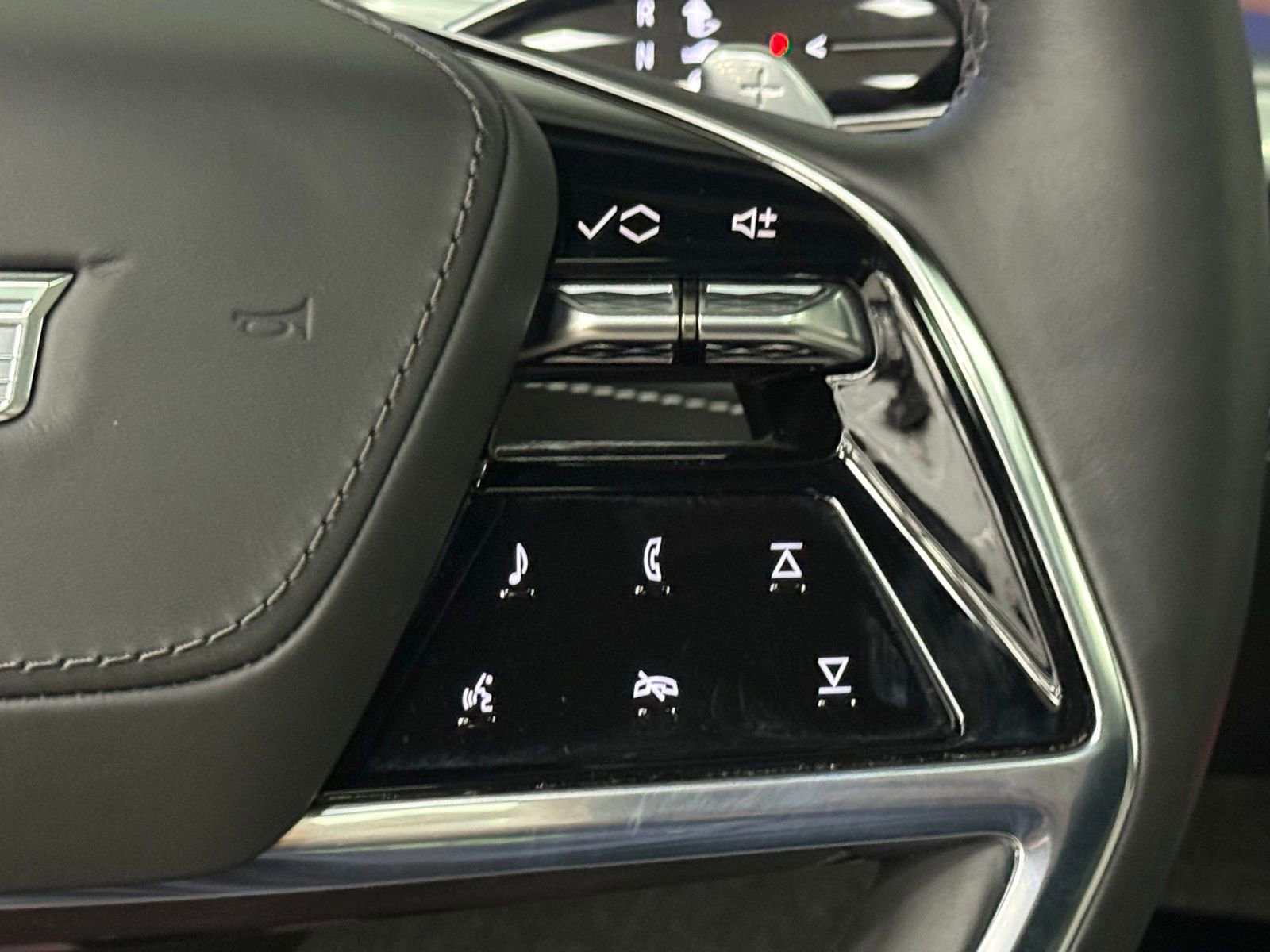 Used 2025 Cadillac Escalade Sport Platinum image 25