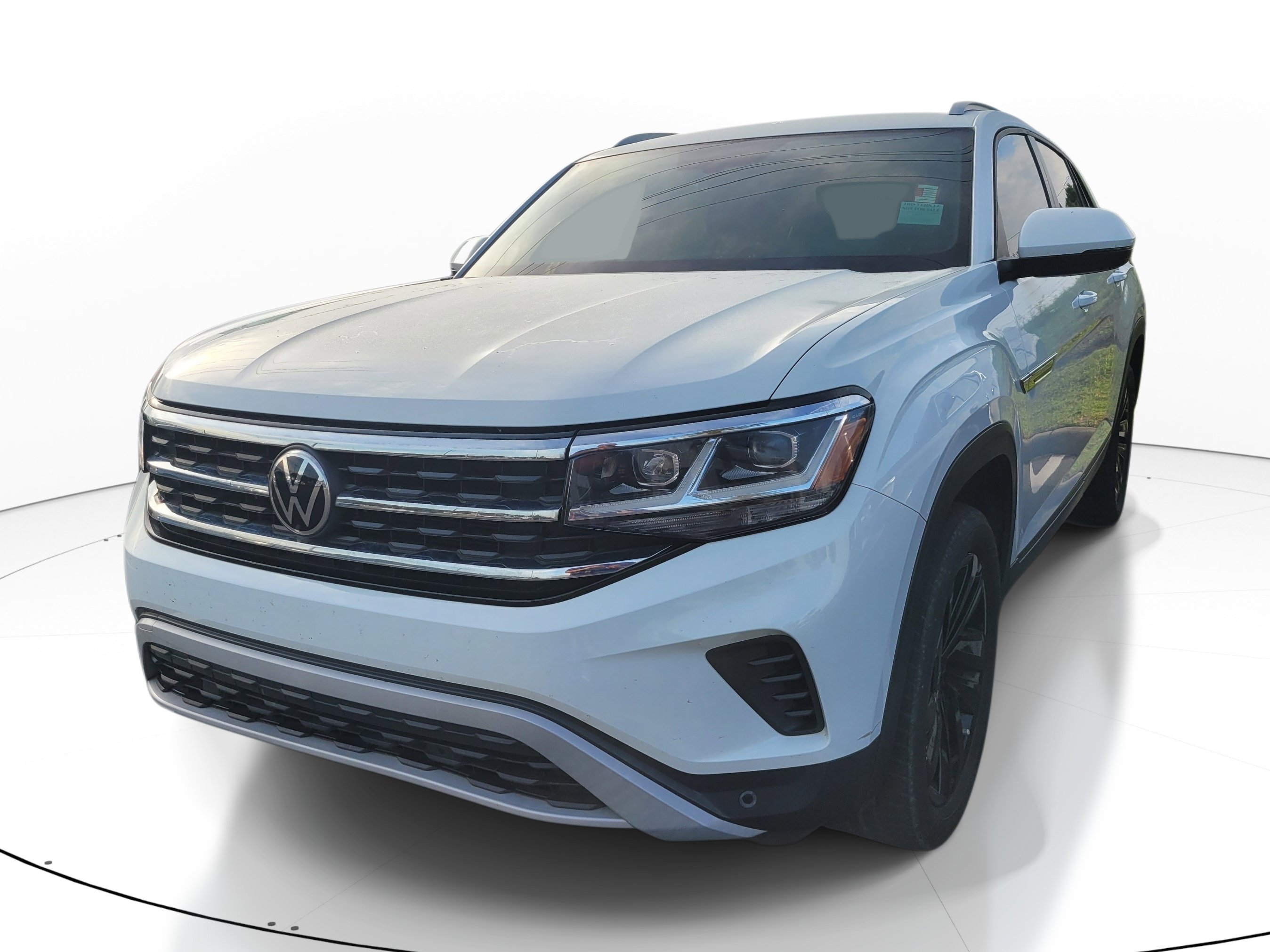 Used 2022 Volkswagen Atlas Cross Sport SE FWD image 3