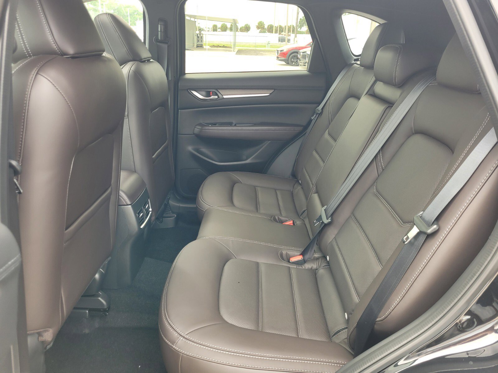 New 2025 MAZDA CX-5 Signature image 6