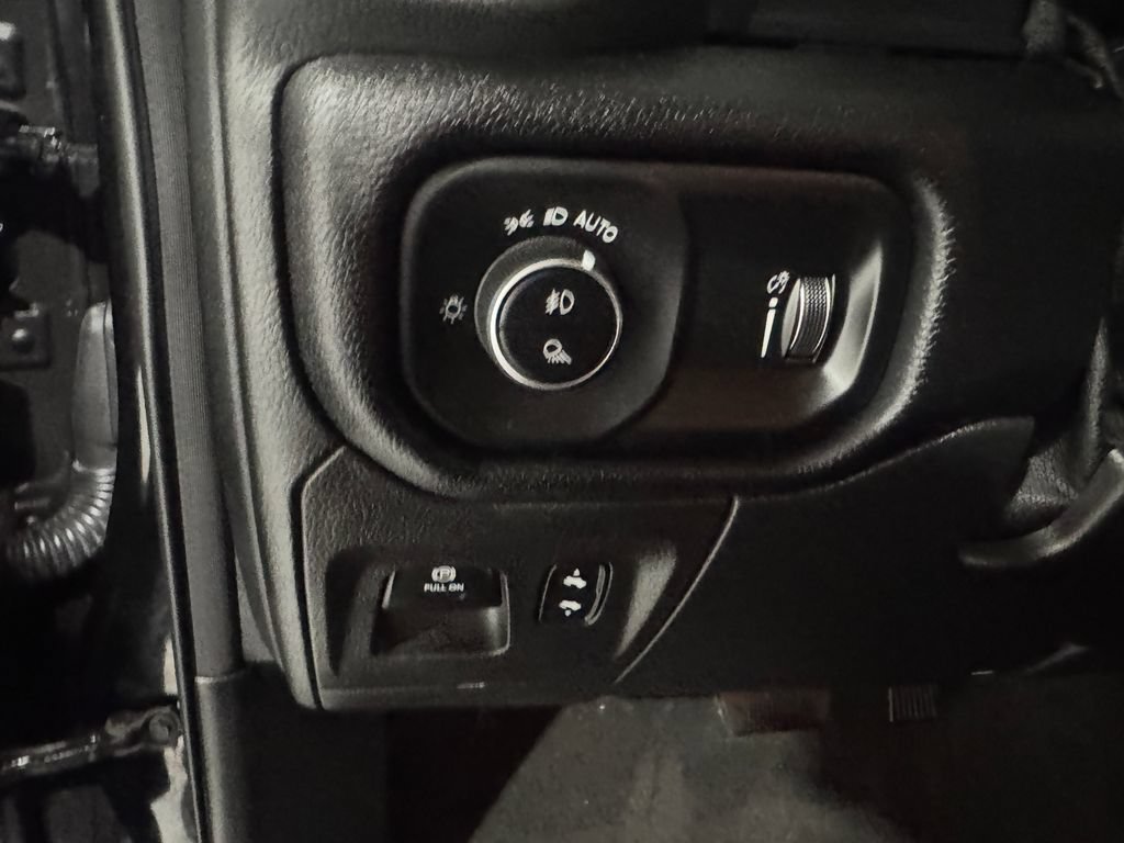 Used 2022 RAM 1500 Rebel w/ Level 1 Equipment Group AWD/4WD image 34
