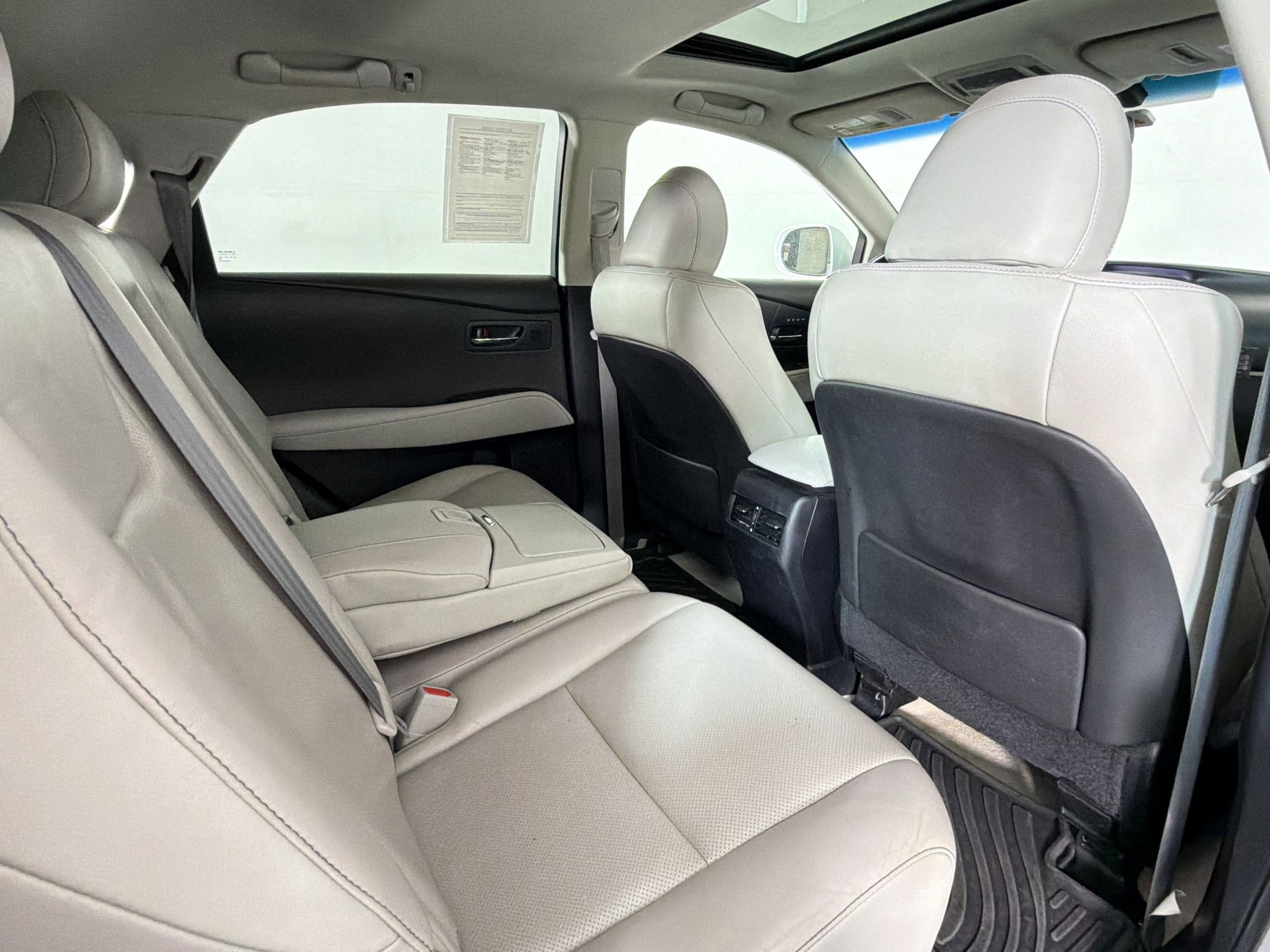 Used 2015 Lexus RX 450h FWD image 30