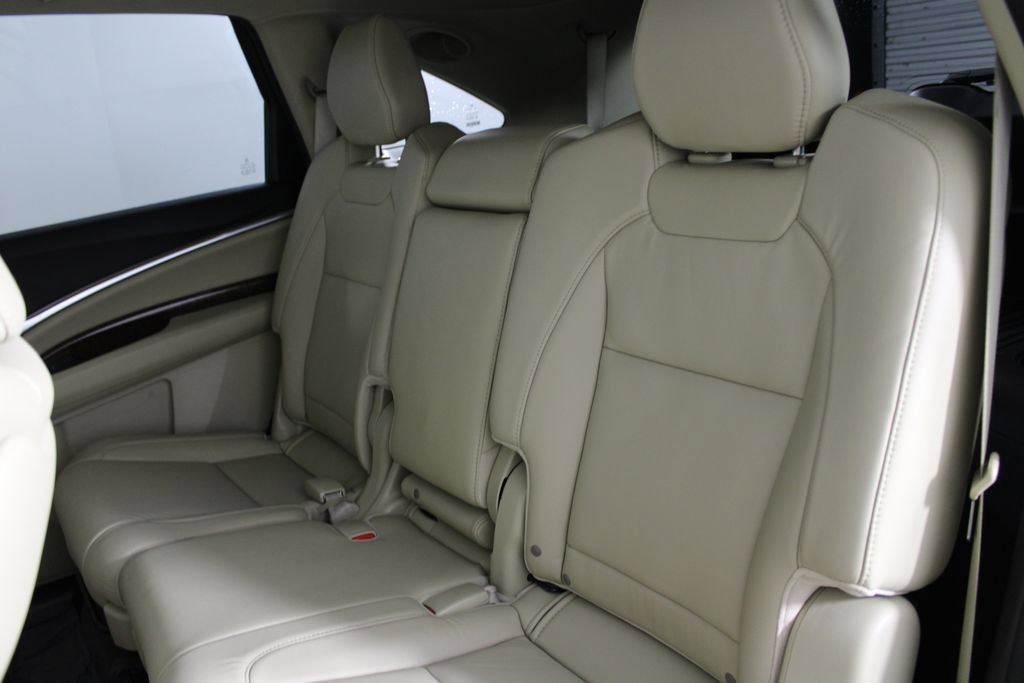 Used 2017 Acura MDX w/ Technology Package AWD/4WD image 20