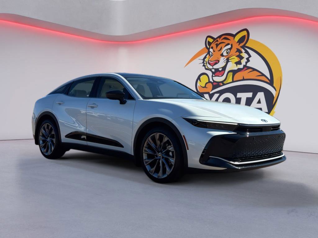 New 2026 Toyota Crown Limited image 3