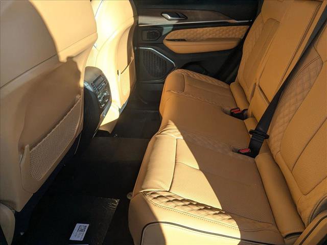 New 2025 Jeep Grand Cherokee Summit w/ Adv Protech Group IV image 17