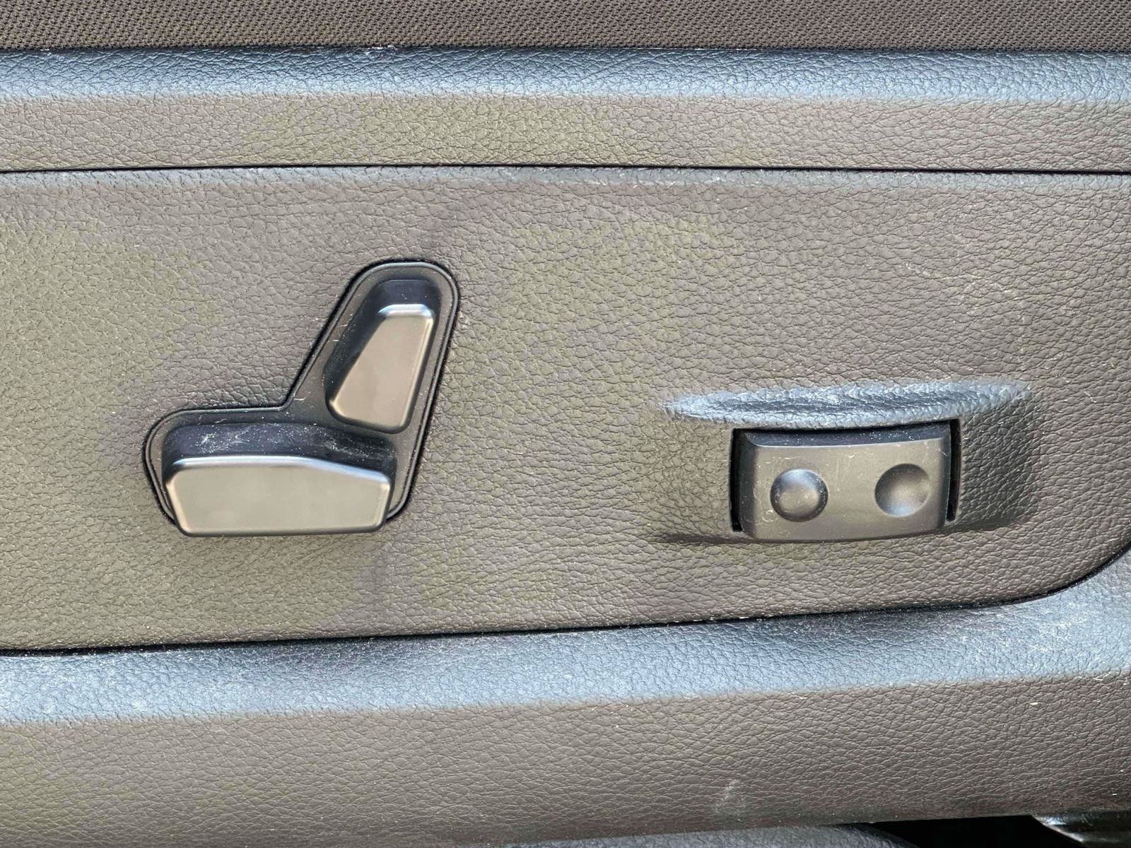 Used 2025 RAM 2500 Big Horn AWD/4WD image 16