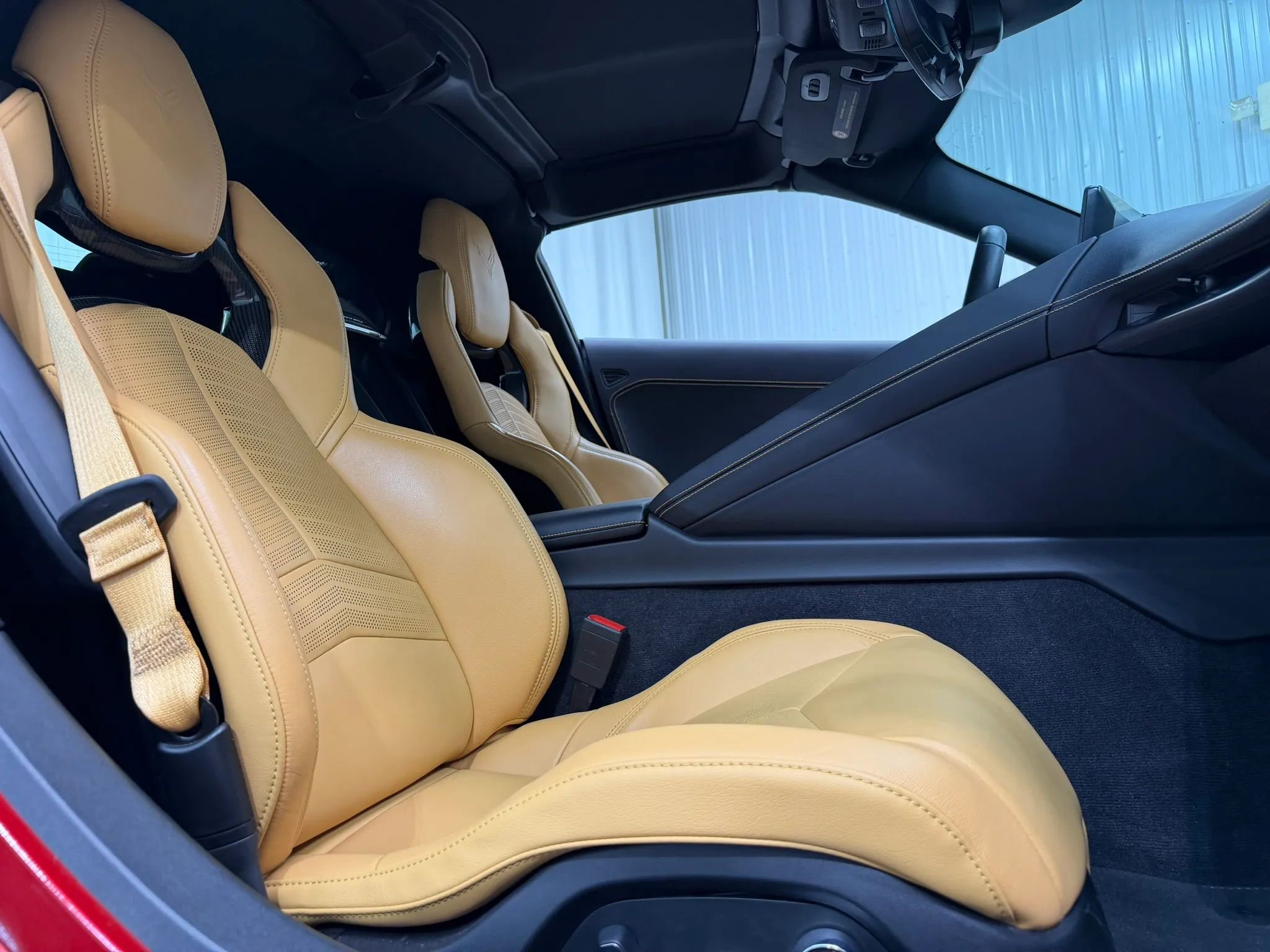 Used 2022 Chevrolet Corvette Stingray Preferred Cpe w/ Body-Color Dual Roof Package image 32