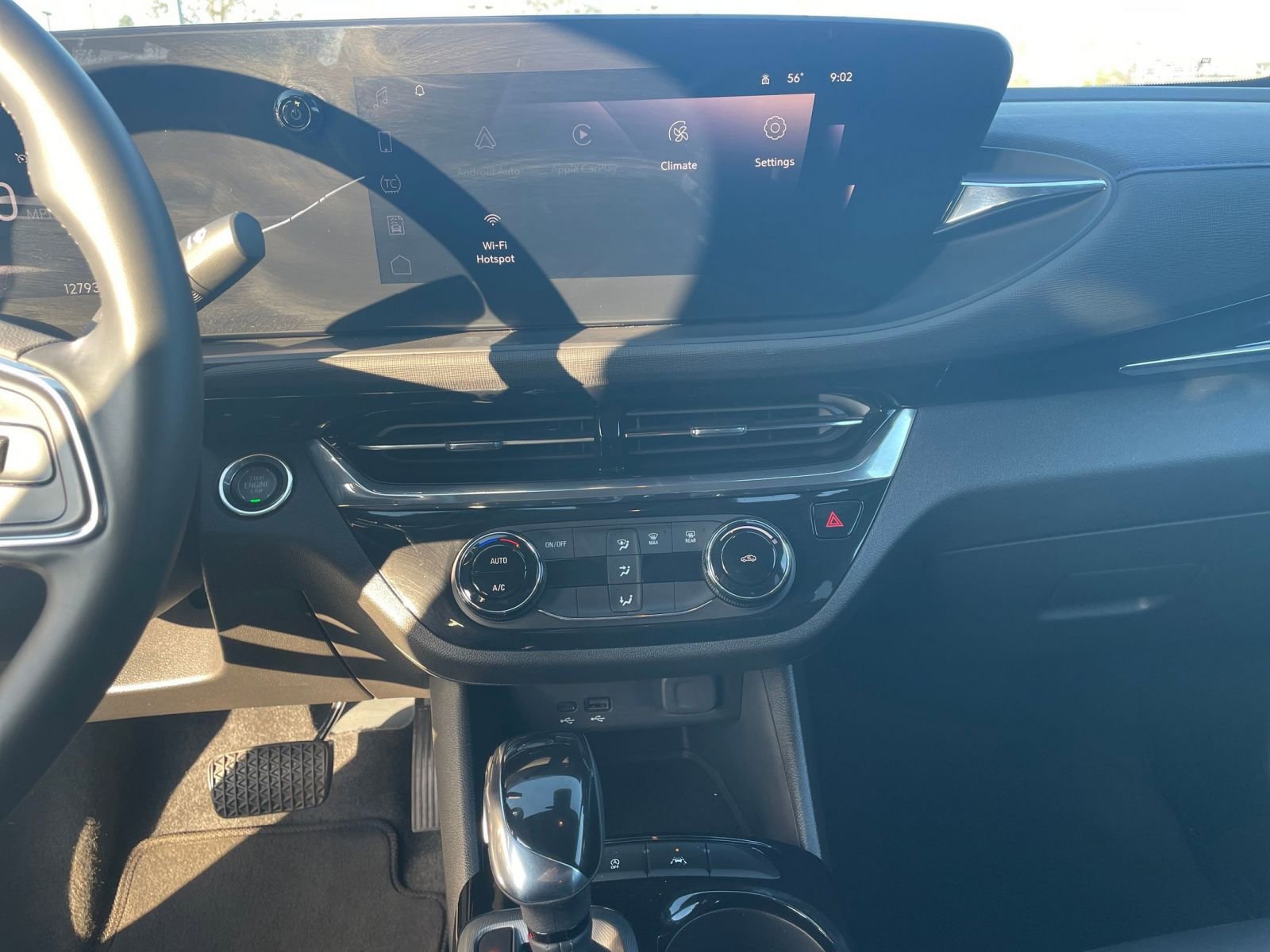 Used 2025 Buick Envista Sport Touring image 17