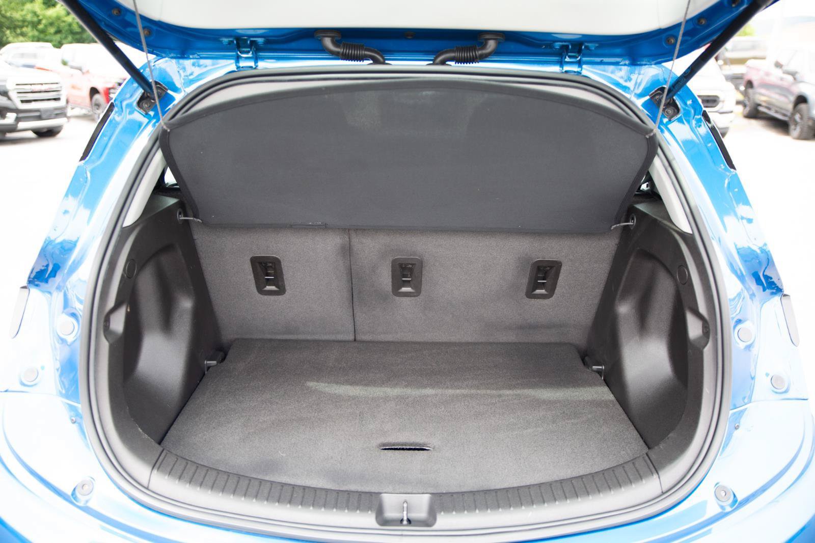 Used 2023 Chevrolet Bolt LT FWD image 22