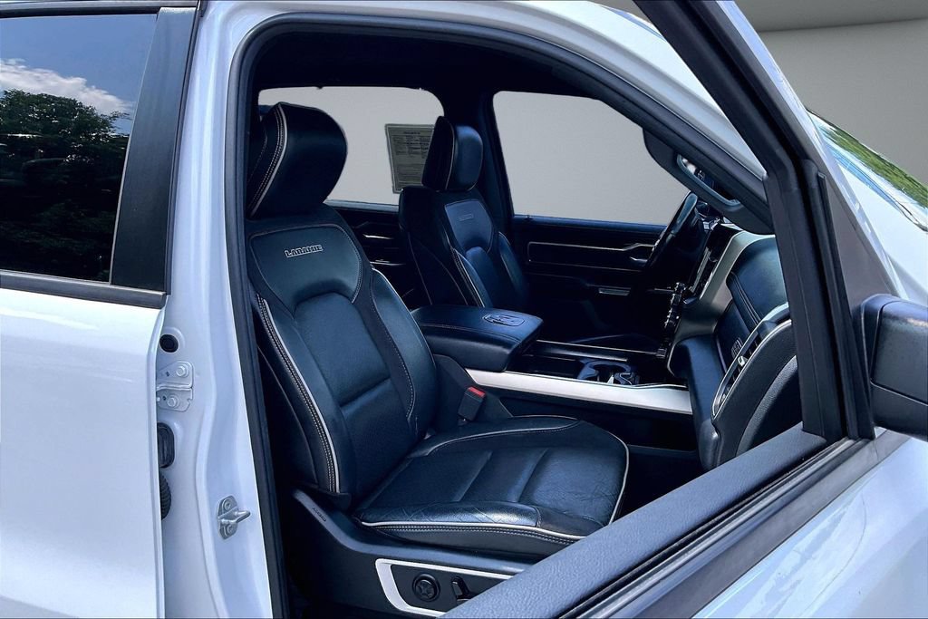 Used 2019 RAM 1500 Laramie w/ Sport Appearance Package AWD/4WD image 30
