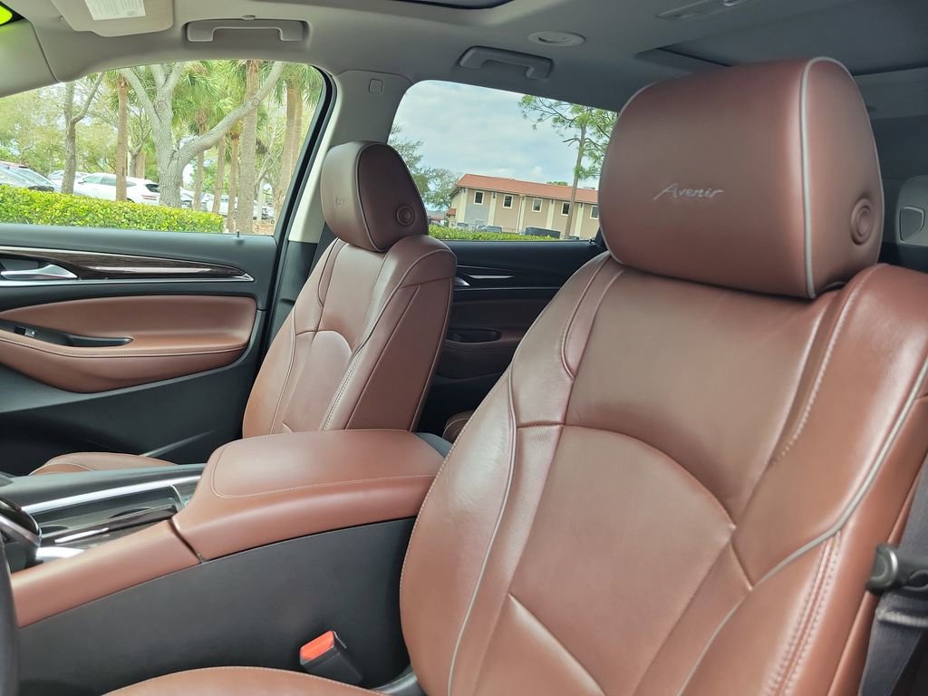 Used 2019 Buick Enclave Avenir image 20