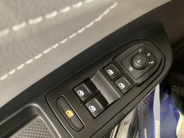 Certified 2024 Volkswagen Taos SEL AWD/4WD image 19