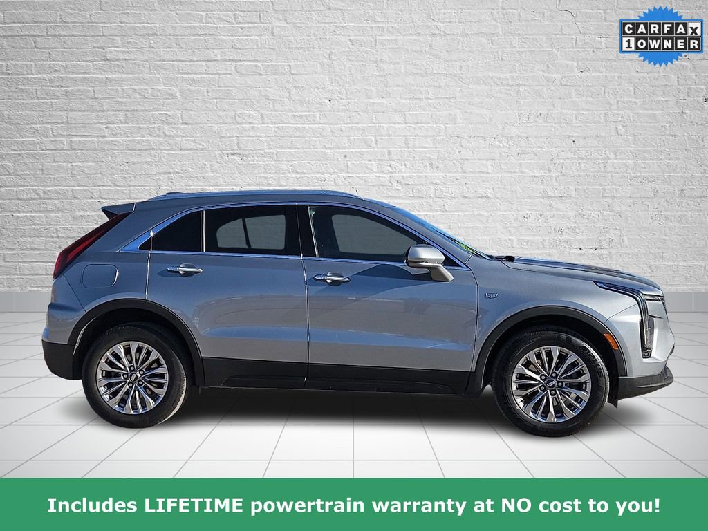 Used 2024 Cadillac XT4 Premium Luxury image 5