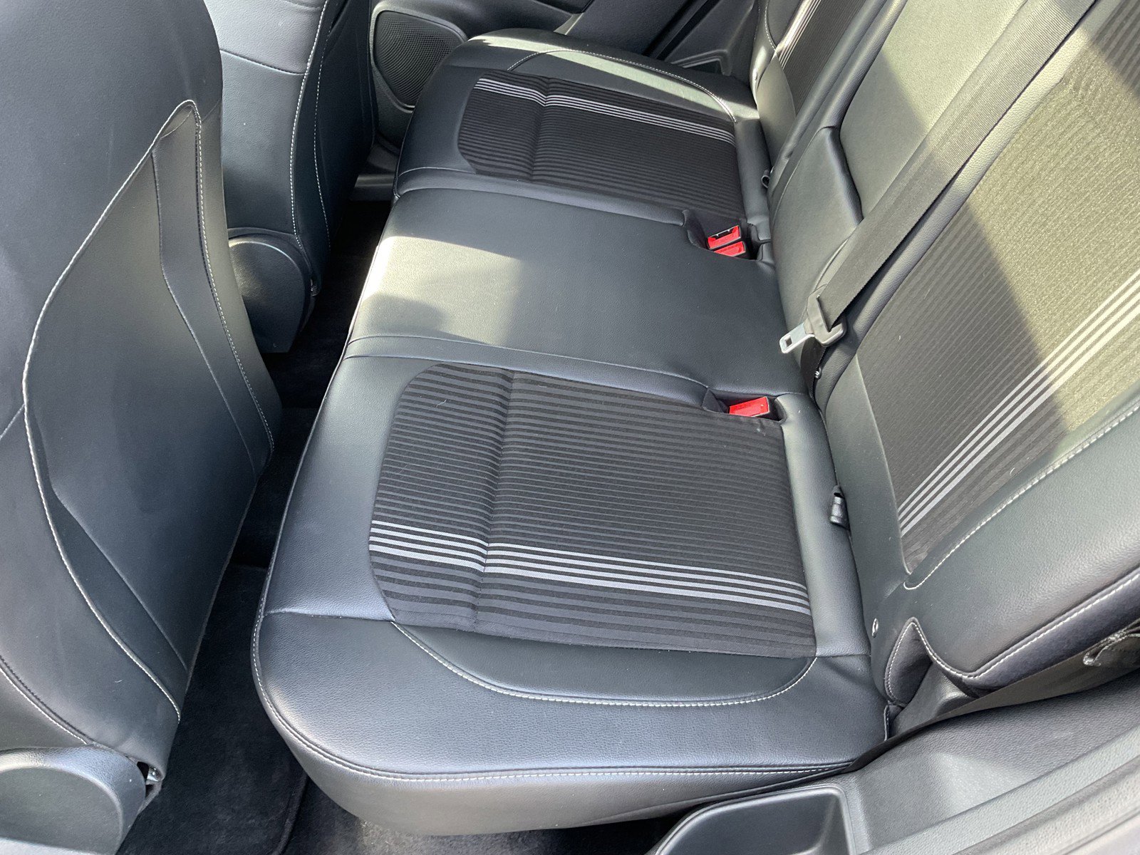 Used 2020 Ford EcoSport SES image 14