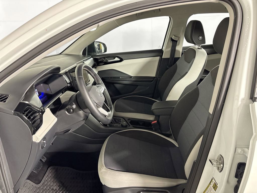 Certified 2025 Volkswagen Taos S AWD/4WD image 11