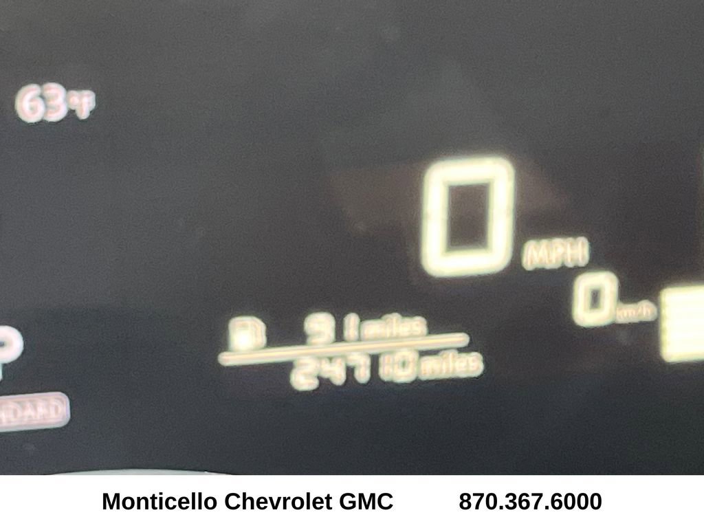 Used 2025 Nissan Kicks S AWD/4WD image 13