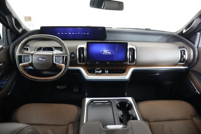 Used 2025 Ford Expedition Max King Ranch AWD/4WD image 32