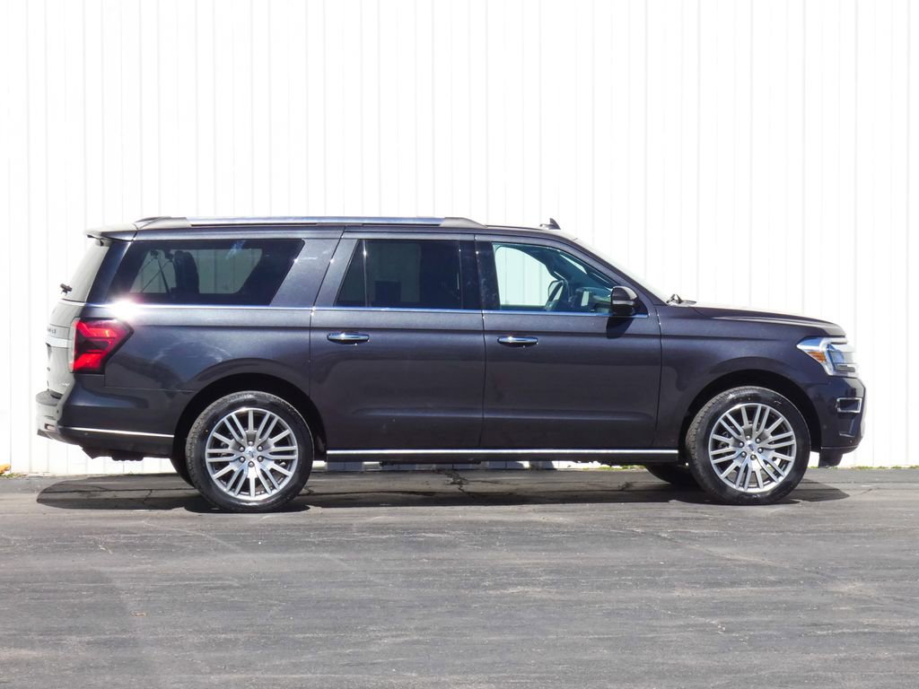Used 2022 Ford Expedition Max Limited image 2