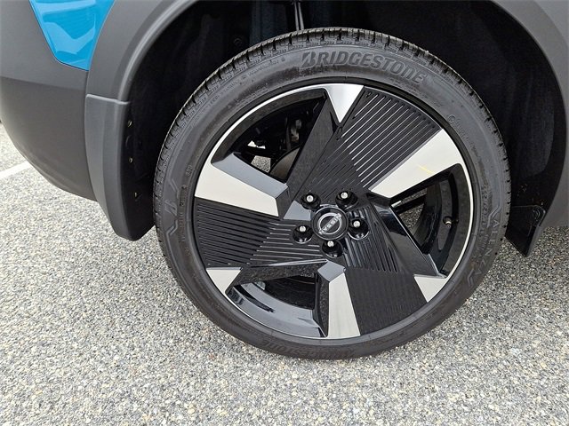 New 2026 Nissan Kicks SR w/ Cold Weather Package image 8